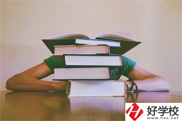 湖南參加中考對選職校的重要性，怎么才能選到好學(xué)校？