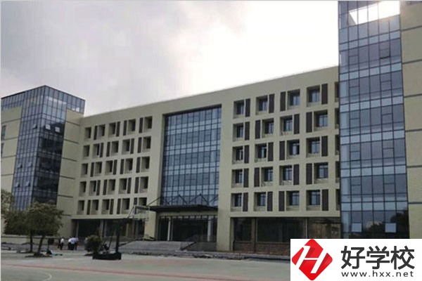 湖南省永州市工業(yè)貿易中等專業(yè)學校實訓樓