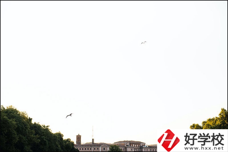 長沙中專有什么好的空乘學(xué)校？